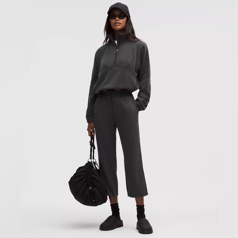 Lululemon softstreme HR straight leg crop 24”